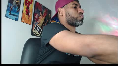 Snapshot of enriblack92 chatting on 9, 2, 2025 enriblack92 online show from 9, 2, 2025