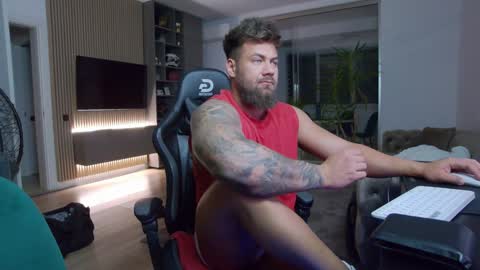 Erik online show from 6, 2, 2025