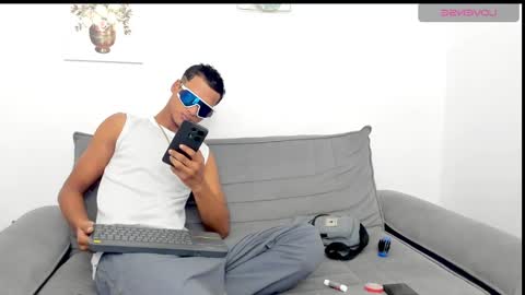 enrique online show from 5, 1, 2025