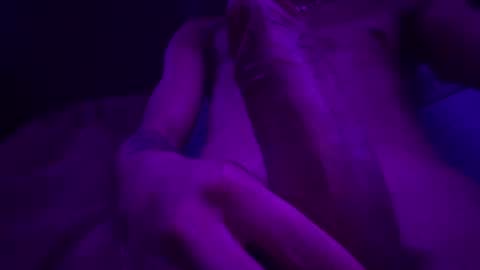 Snapshot of enzo97kat chatting on 30, 11, 2025 enzo97kat online show from 30, 11, 2025