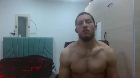 enzo_savage online show from 19, 10, 2025