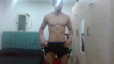 enzo_savage online show from 27, 10, 2025