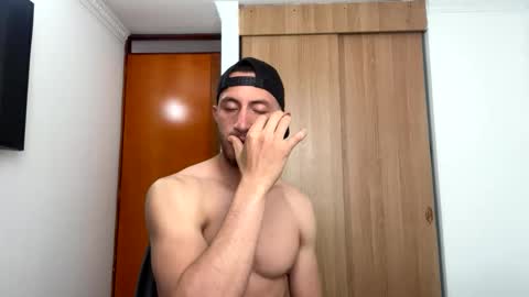 enzo_savage online show from 9, 4, 2026