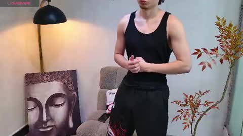Snapshot of enzo_steel chatting on 11, 6, 2026 enzo_steel online show from 11, 6, 2026