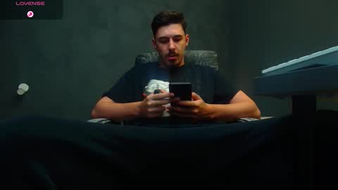 Snapshot of enzorace chatting on 22, 9, 2025 EnzoRace online show from 22, 9, 2025