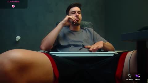 Snapshot of enzorace chatting on 24, 9, 2025 EnzoRace online show from 24, 9, 2025