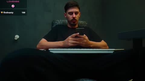 Snapshot of enzorace chatting on 26, 9, 2025 EnzoRace online show from 26, 9, 2025