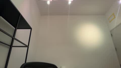 Snapshot of enzyme_ chatting on 21, 1, 2025 enzyme_ online show from 21, 1, 2025