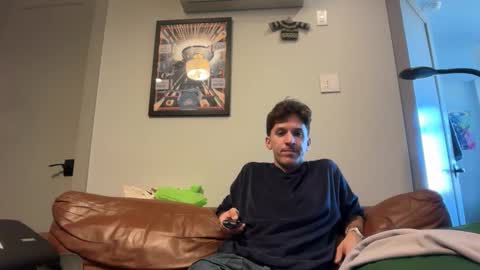 Snapshot of enzyme_ chatting on 27, 10, 2025 enzyme_ online show from 27, 10, 2025