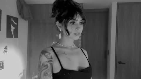 Leyla online show from 9, 1, 2026