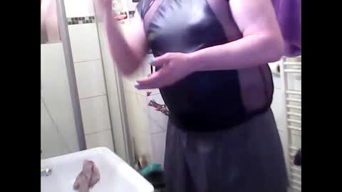 servant of Love Erotic Sex online show from 22, 12, 2025