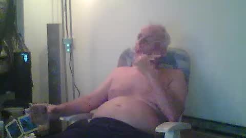 Snapshot of eric204 chatting on 7, 7, 2026 Eric online show from 7, 7, 2026