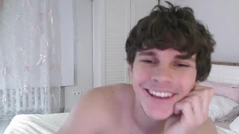 Snapshot of eric_crush chatting on 24, 4, 2026 Eric Crush online show from 24, 4, 2026