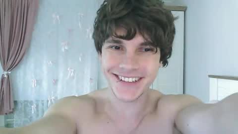 Snapshot of eric_crush chatting on 6, 5, 2026 Eric Crush online show from 6, 5, 2026