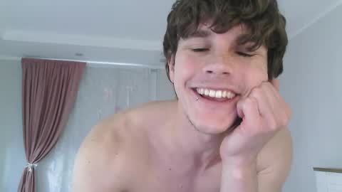 Snapshot of eric_crush chatting on 9, 5, 2026 Eric Crush online show from 9, 5, 2026