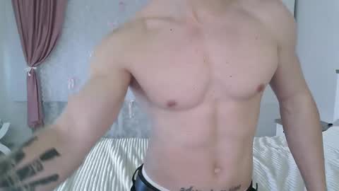 Snapshot of eric_crush chatting on 20, 5, 2026 Eric Crush online show from 20, 5, 2026