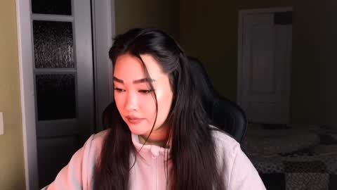 Snapshot of erica_wayne chatting on 12, 1, 2025 Erica Wayne online show from 12, 1, 2025