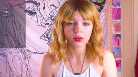 Snapshot of erica_winterr chatting on 25, 9, 2025 Erica Winterr online show from 25, 9, 2025