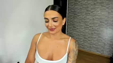 Snapshot of erica_xoo chatting on 24, 7, 2026 Riaaa online show from 24, 7, 2026