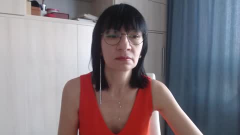 ericablack8 online show from 16, 9, 2025