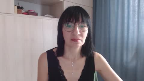 ericablack8 online show from 18, 9, 2025