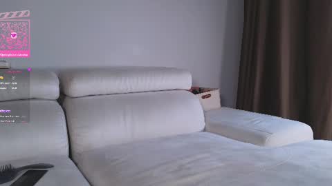 Snapshot of ericamiracle15 chatting on 2, 7, 2026 Call me Erica online show from 2, 7, 2026
