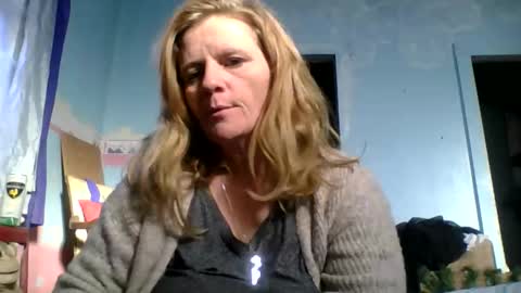 Snapshot of ericas080625 chatting on 17, 12, 2025 EazyE MattyDaddy online show from 17, 12, 2025