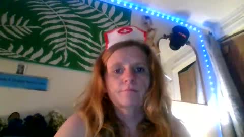 Snapshot of ericas080625 chatting on 21, 4, 2026 EazyE MattyDaddy online show from 21, 4, 2026