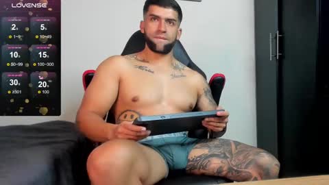 Snapshot of erick_blake_ chatting on 26, 2, 2025 my online show from 26, 2, 2025