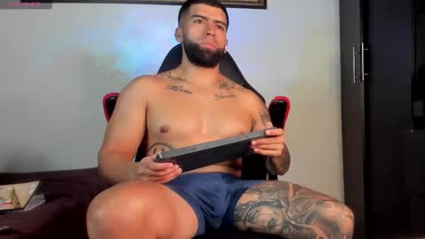 Snapshot of erick_blake_ chatting on 20, 10, 2025 my online show from 20, 10, 2025