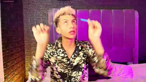 Snapshot of erick_velveth chatting on 7, 11, 2025 erick online show from 7, 11, 2025