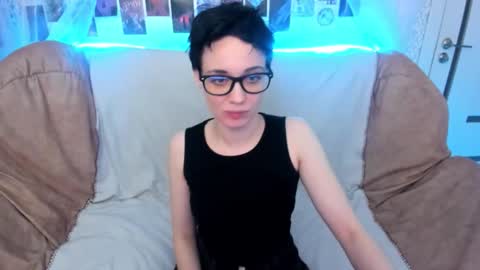 Snapshot of erickafetish chatting on 17, 12, 2025 Ericka online show from 17, 12, 2025