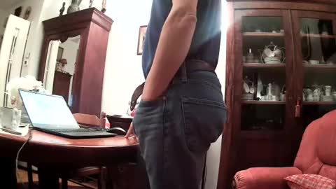 Snapshot of ericstephcam31 chatting on 28, 11, 2025 Steph et Eric online show from 28, 11, 2025