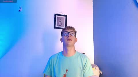 Snapshot of erik_golden_ chatting on 21, 5, 2026 I am Erik online show from 21, 5, 2026