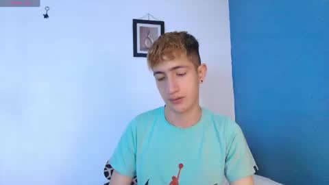 Snapshot of erik_golden_ chatting on 17, 6, 2026 I am Erik online show from 17, 6, 2026
