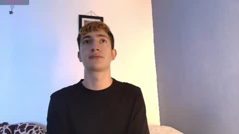Snapshot of erik_golden_ chatting on 4, 7, 2026 I am Erik online show from 4, 7, 2026