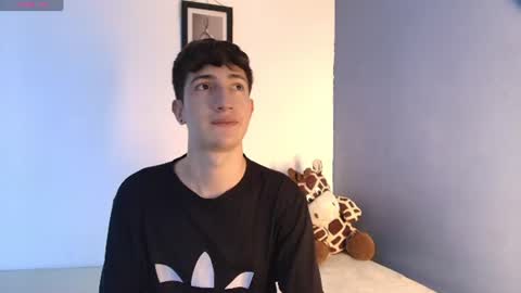 Snapshot of erik_golden_ chatting on 29, 7, 2026 I am Erik online show from 29, 7, 2026