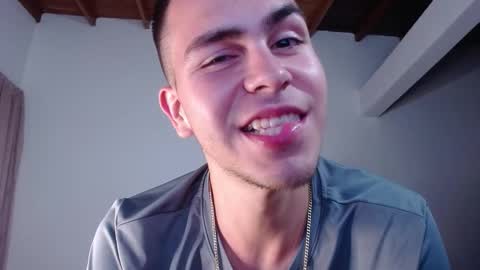 Snapshot of erik_rodriguez chatting on 15, 1, 2025 Erik rodriguez online show from 15, 1, 2025