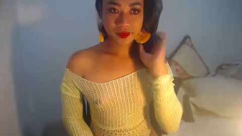 Snapshot of erika_madrigal chatting on 25, 12, 2024 erika_madrigal online show from 25, 12, 2024