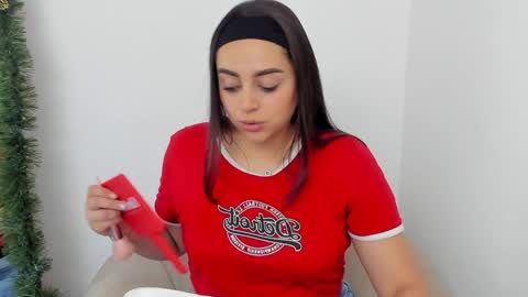 Erika Mendez online show from 20, 12, 2024