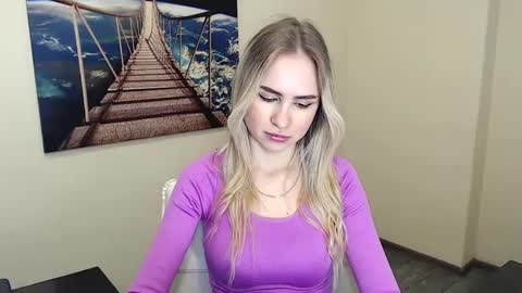 Erika online show from 18, 12, 2024