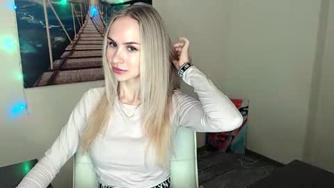 Erika online show from 25, 9, 2025