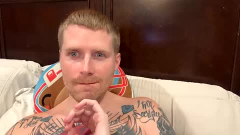 Snapshot of eriwat713 chatting on 6, 3, 2025 eriwat713 online show from 6, 3, 2025