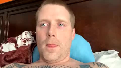 Snapshot of eriwat713 chatting on 4, 4, 2026 eriwat713 online show from 4, 4, 2026