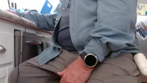 Snapshot of eros2121 chatting on 4, 10, 2025 eros online show from 4, 10, 2025