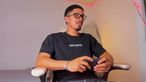 Snapshot of eros_becker_ chatting on 3, 5, 2026 eros_becker_ online show from 3, 5, 2026
