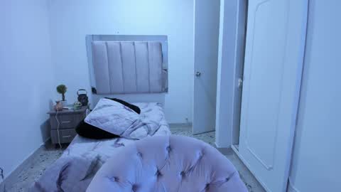 Snapshot of eros_wild chatting on 21, 2, 2025 eros_wild online show from 21, 2, 2025