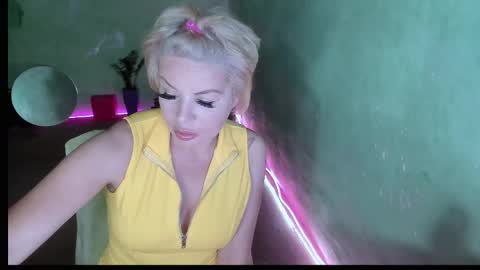 Snapshot of erotic_dessire chatting on 23, 4, 2026 Eve online show from 23, 4, 2026