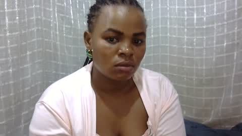 Snapshot of erotic_ebony56 chatting on 17, 6, 2026 erotic_ebony56 online show from 17, 6, 2026
