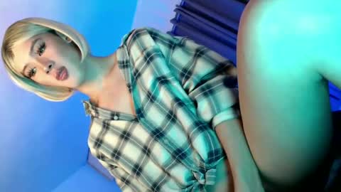 Snapshot of erotic_empress18 chatting on 19, 6, 2026 erotic_empress18 online show from 19, 6, 2026